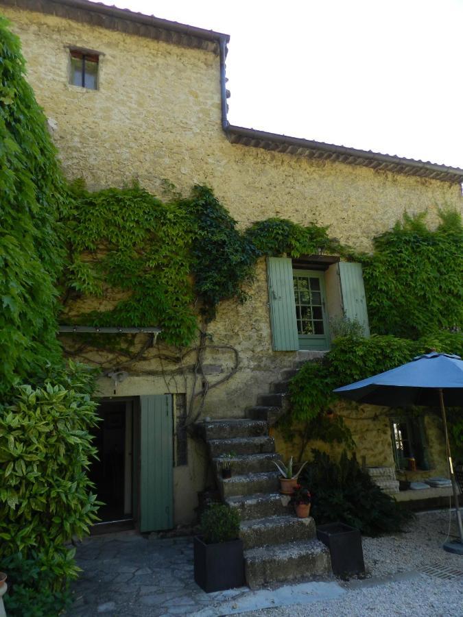 Les Acanthes Lauris Esterno foto